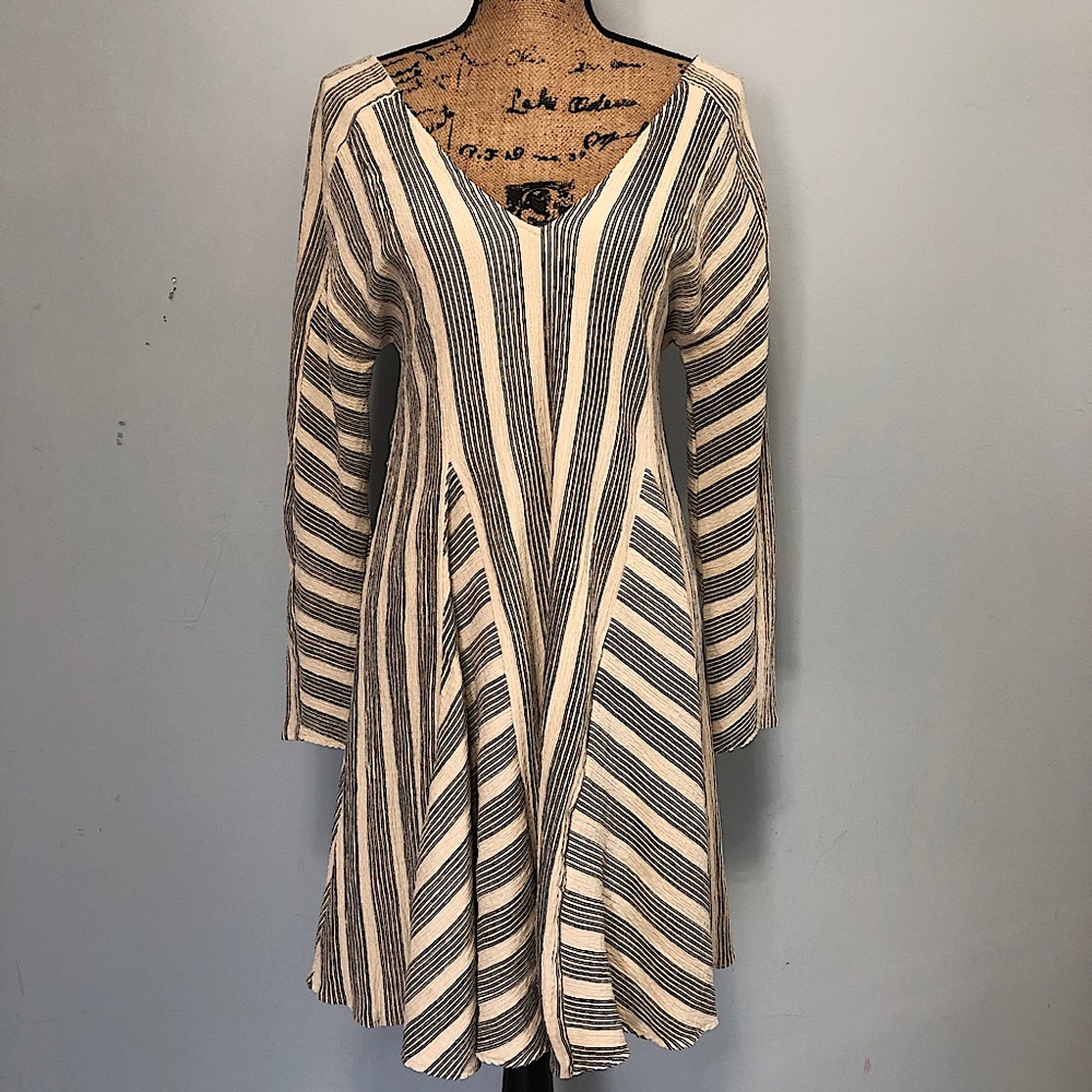 NWT! Zara Dress Cram & Black Stripe Size Small